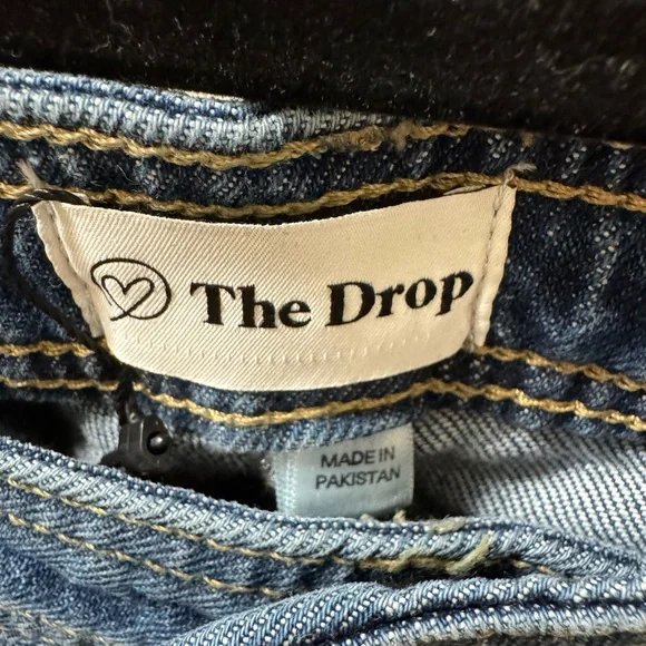 Women’s Blue Wide-Leg Jeans - Picture 2 of 6